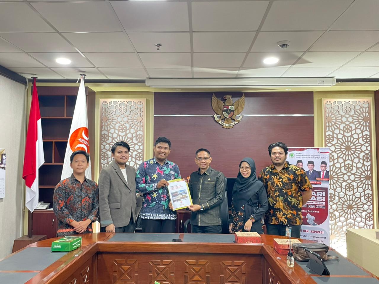 Gambar WhatsApp 2025-12-15 pukul 16.06.29_9e2f782a